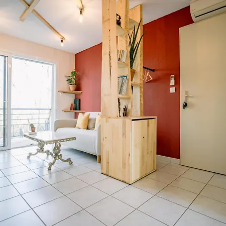 Apartment Vue Sur Le Golf Chez Les Grats-piscine-clim