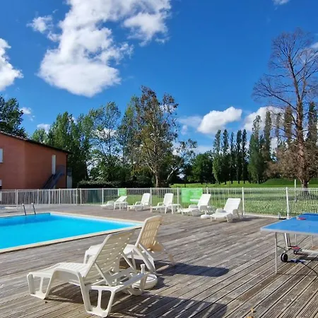 Vue Sur Le Golf Chez Les Grats-piscine-clim Apartment