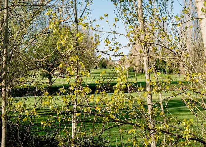 Vue Sur Le Golf Chez Les Grats-piscine-clim Apartament Rivières