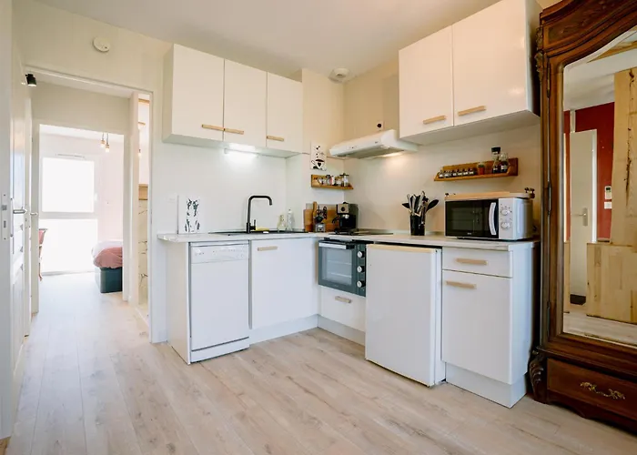 Apartament Vue Sur Le Golf Chez Les Grats-piscine-clim