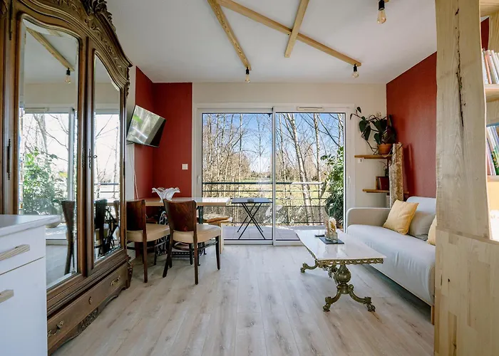 Vue Sur Le Golf Chez Les Grats-piscine-clim Apartament *