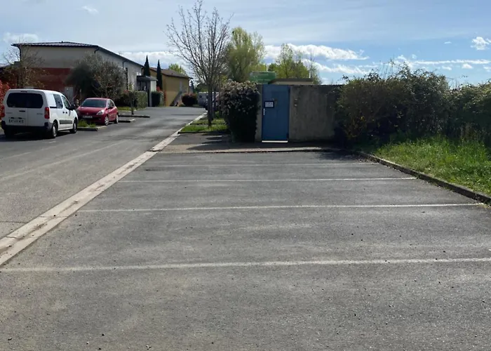 Vue Sur Le Golf Chez Les Grats-piscine-clim