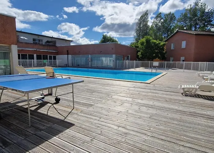 Vue Sur Le Golf Chez Les Grats-piscine-clim