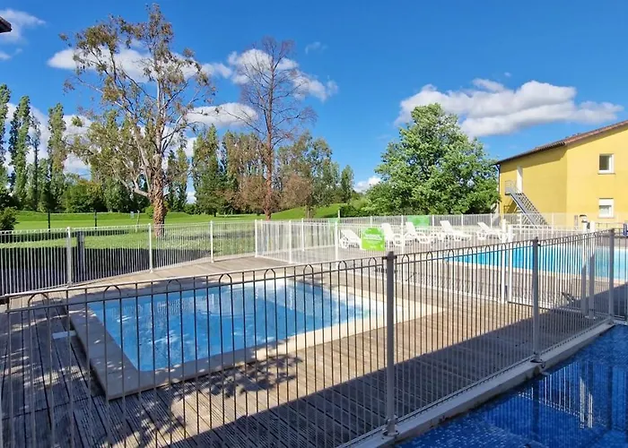 Vue Sur Le Golf Chez Les Grats-piscine-clim * Rivières